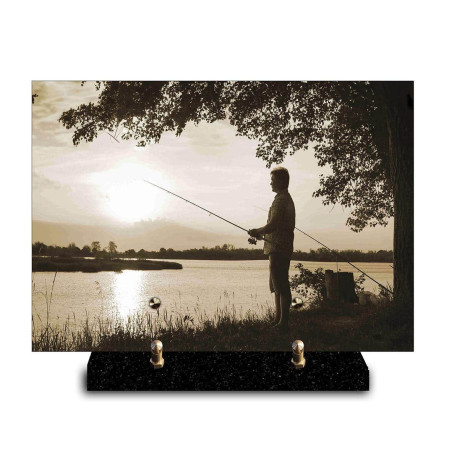 Plaque funéraire photo d'un pêcheur sur le lac (29x21cm)